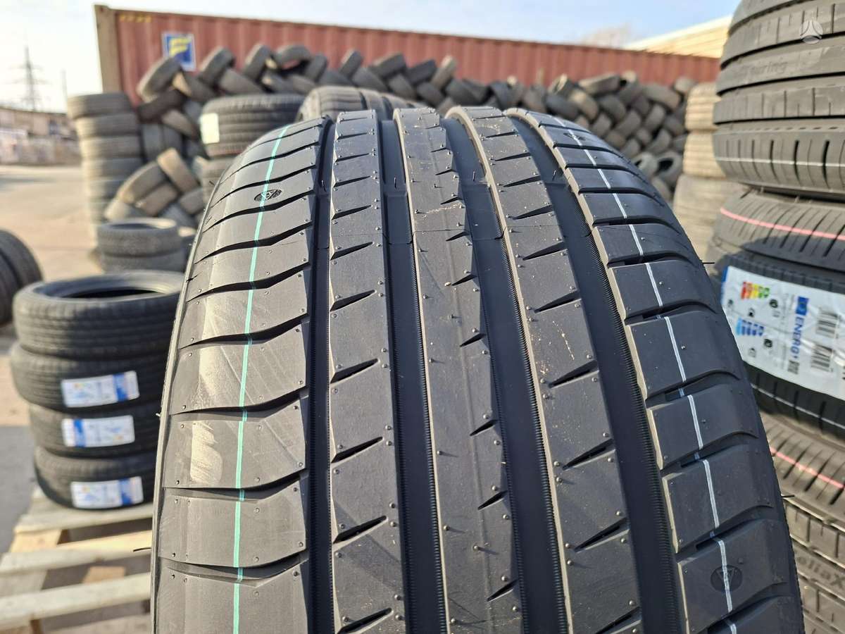 Triangle, summer 245/40 R18