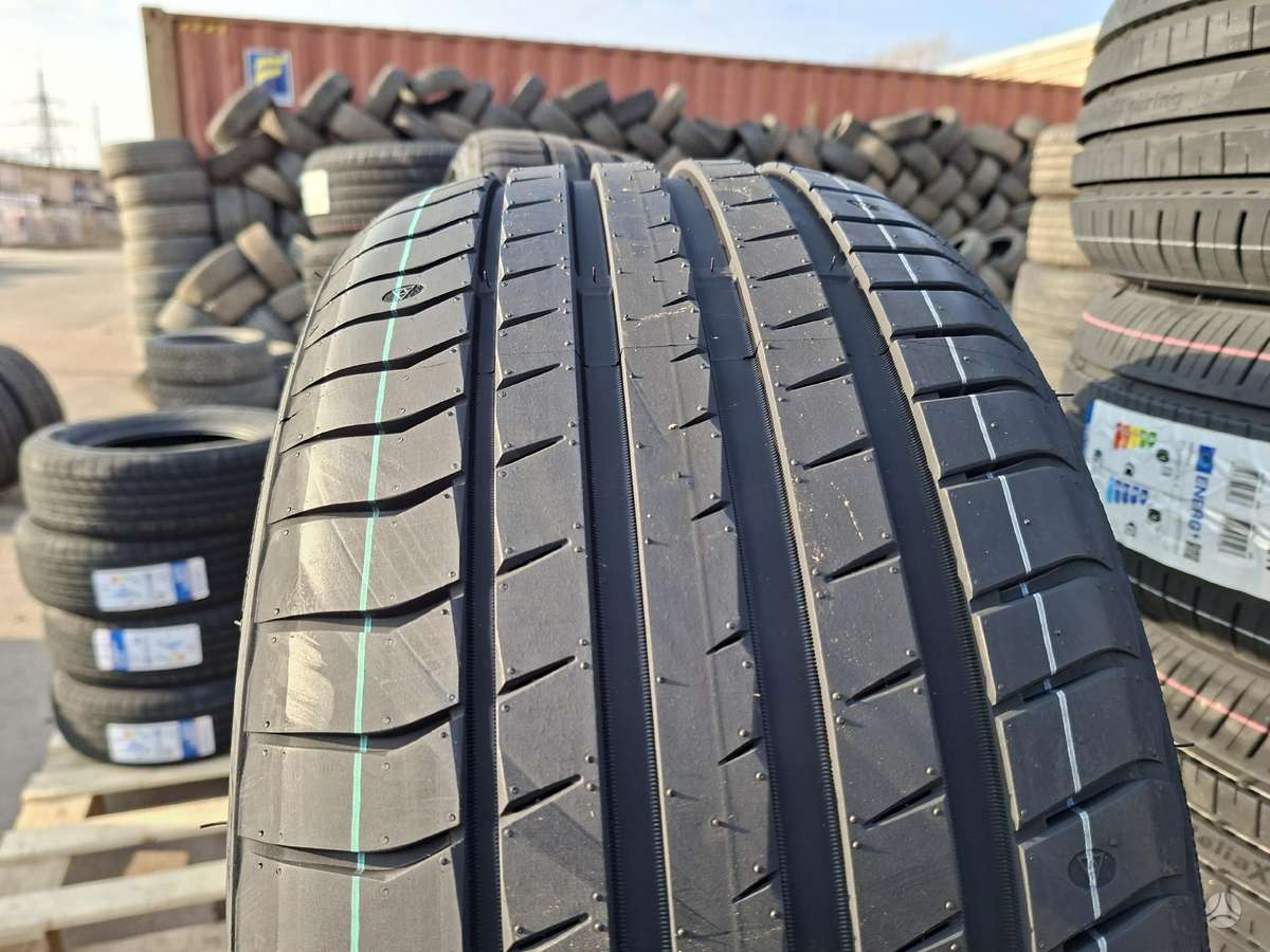Triangle, vasaras 245/40 R18