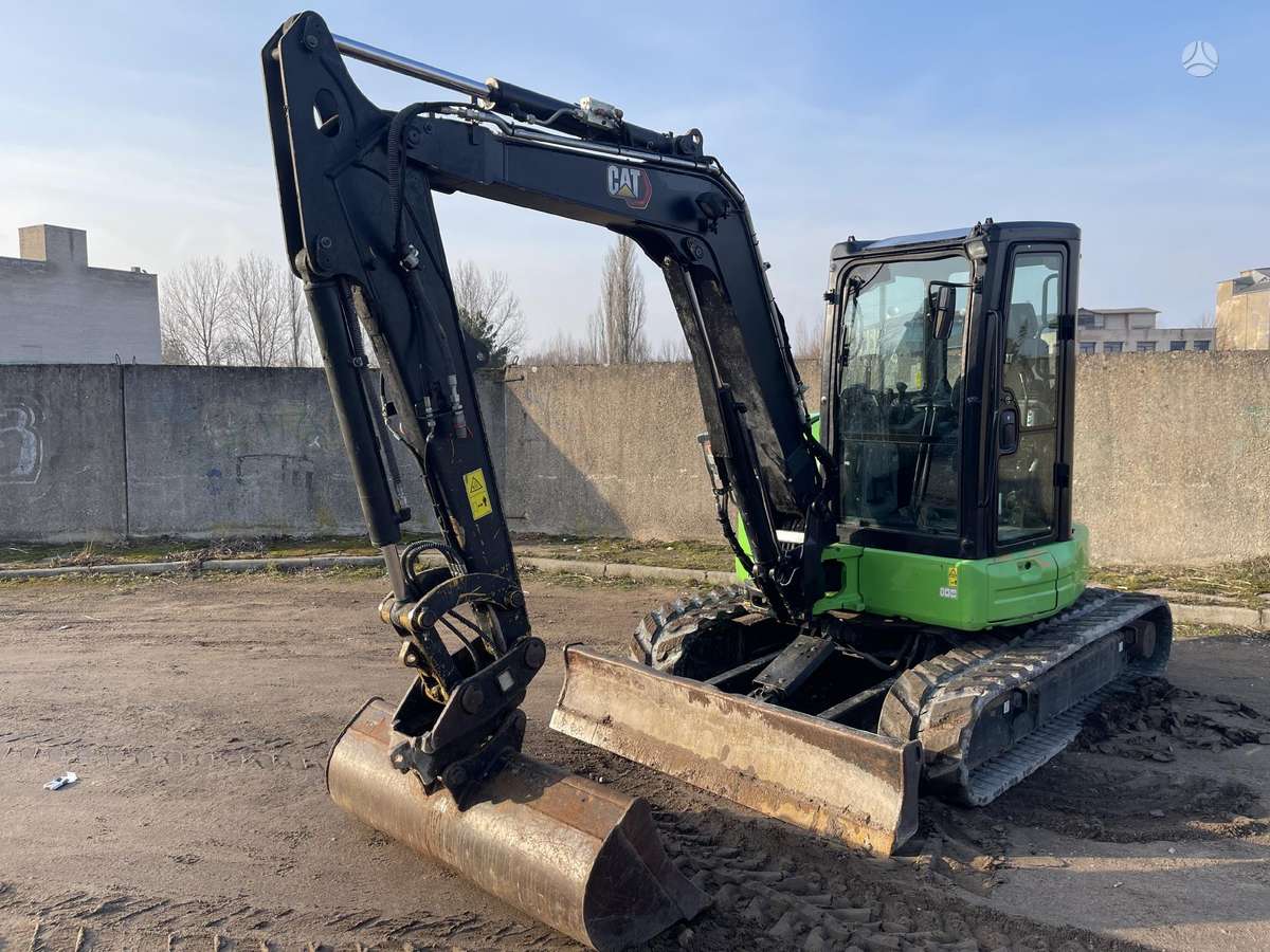Caterpillar 305E2, mini ekskavatori