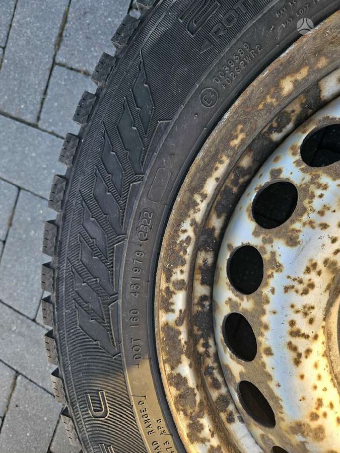 Continental, žieminės 205/65 R16