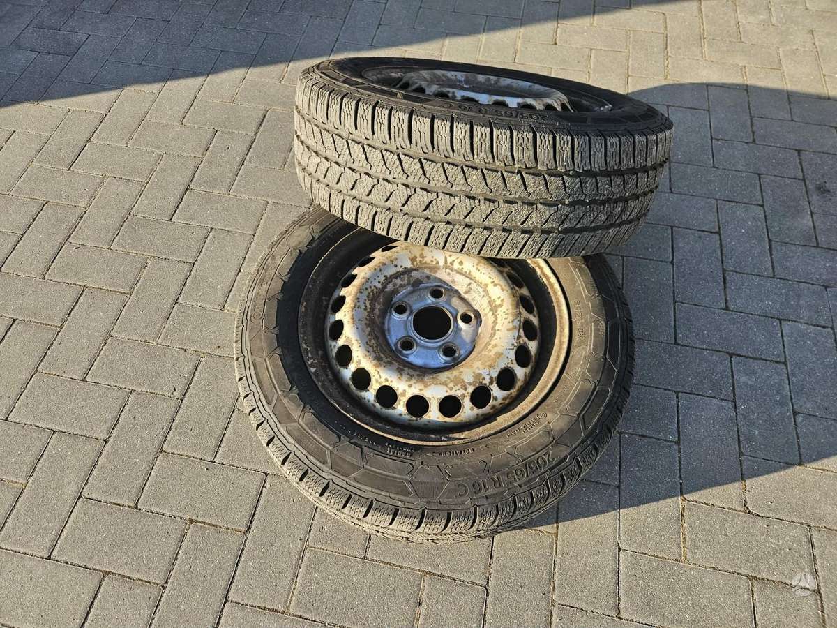 Continental, žieminės 205/65 R16