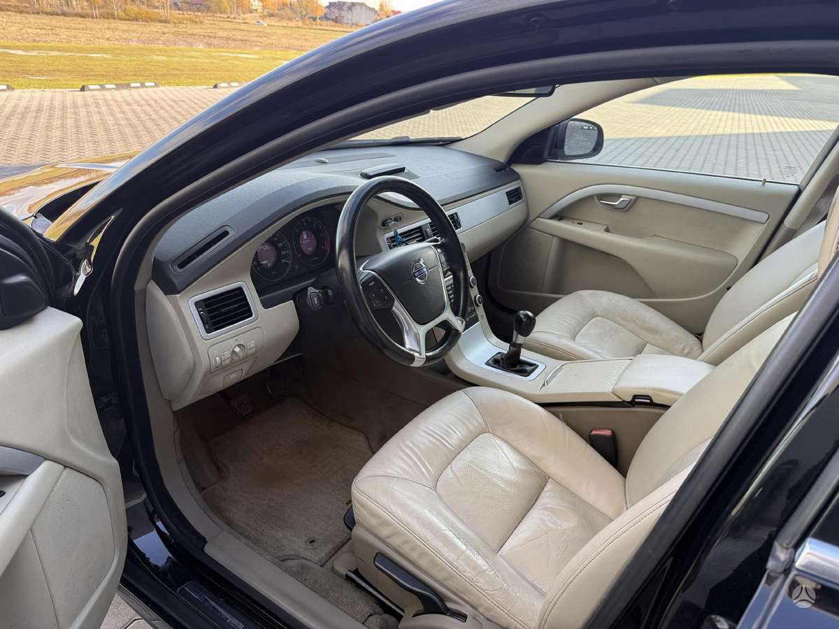 Volvo V70 - 11