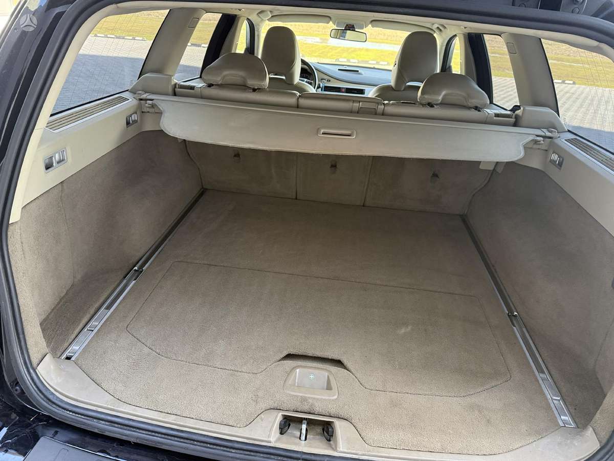 Volvo V70, 2.0 l., wagon