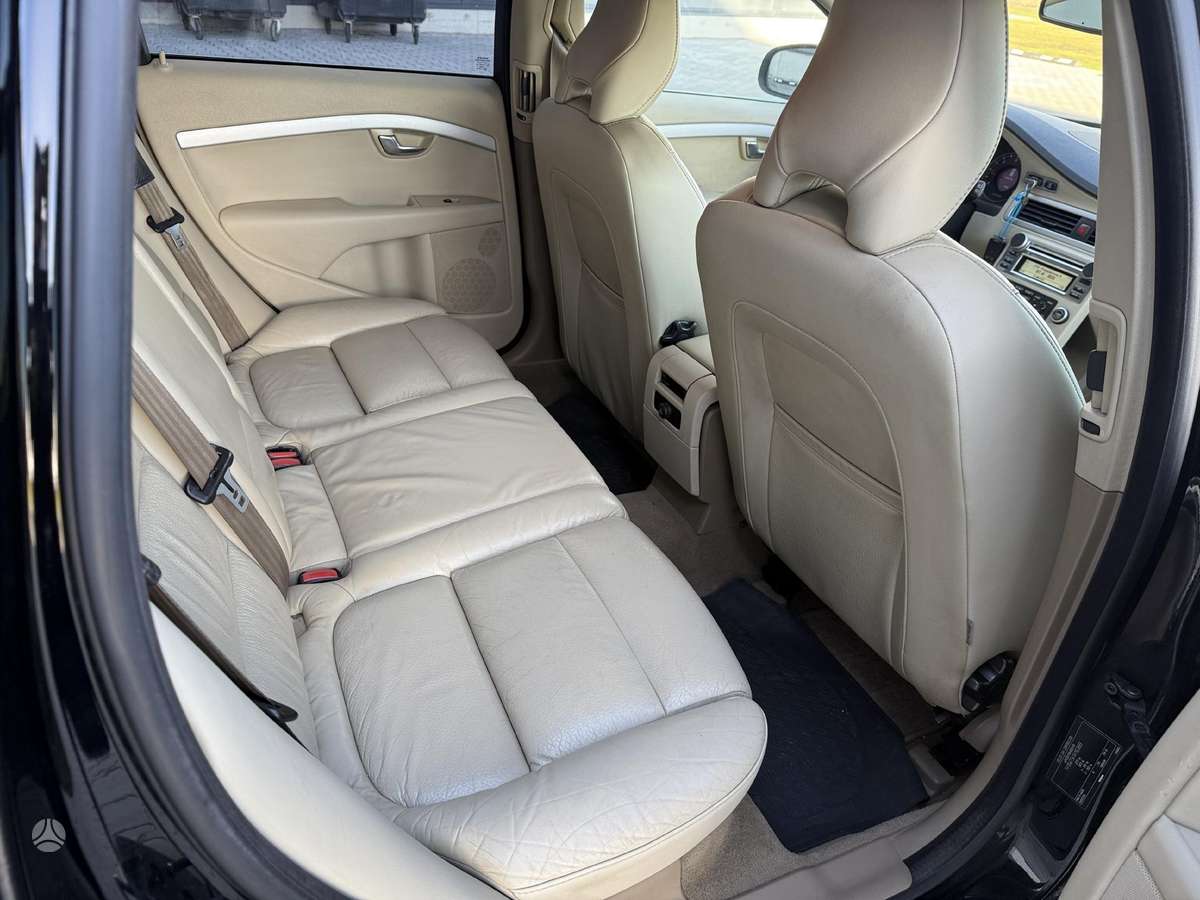 Volvo V70 - 12