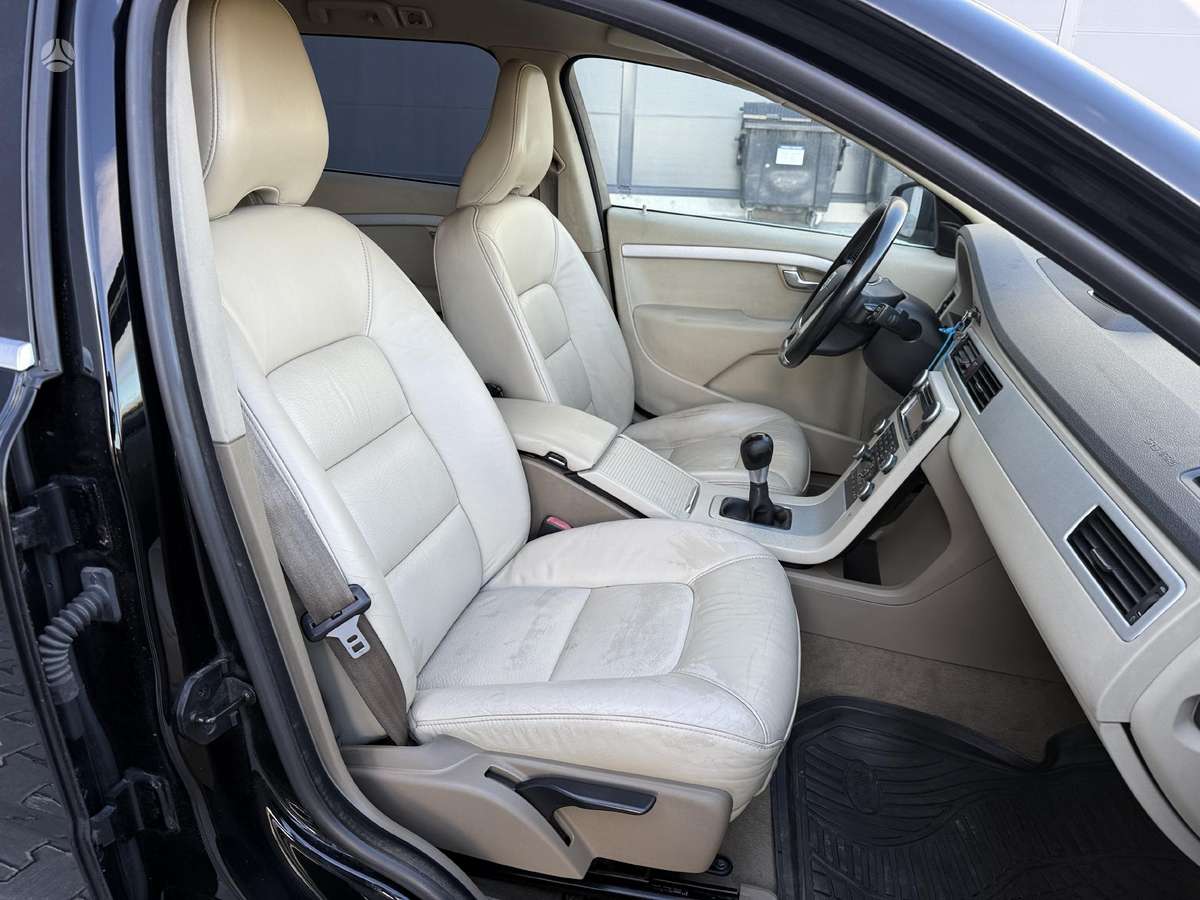 Volvo V70 - 9
