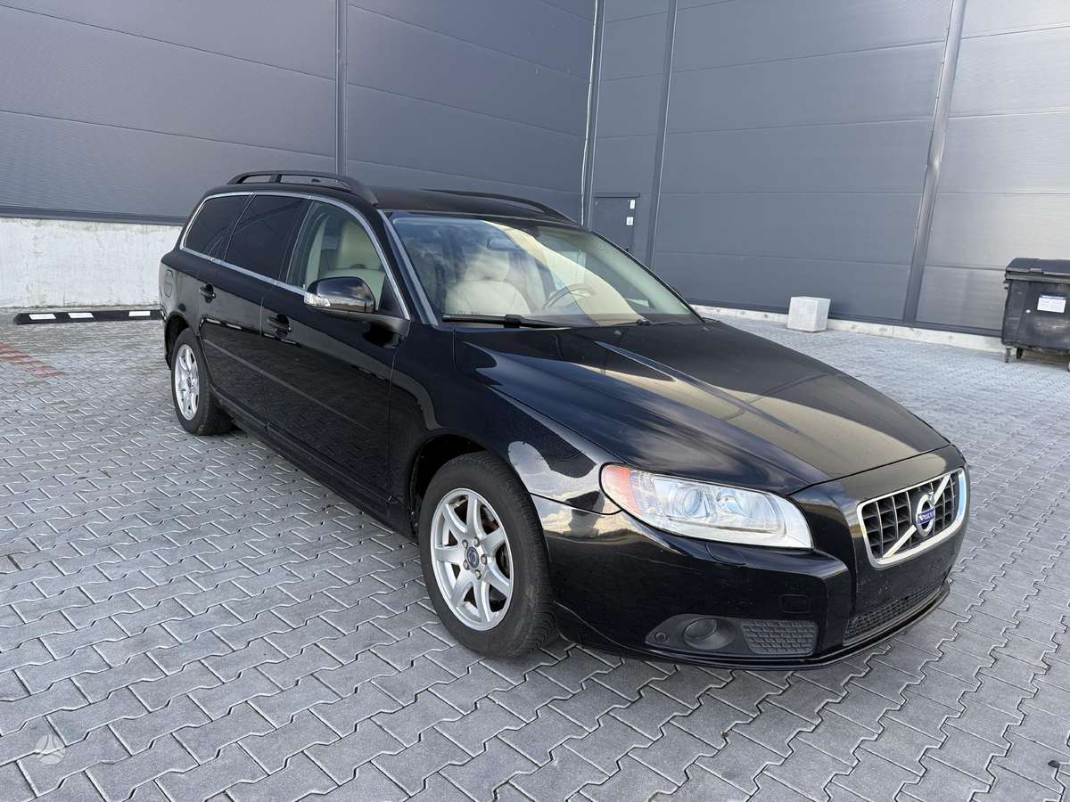 Volvo V70 - 1