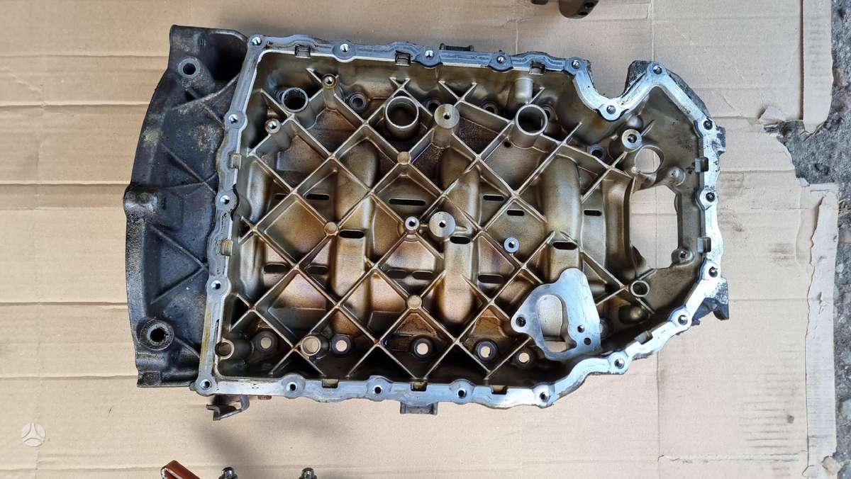 Audi A4, 06H145701L, crankshaft, pistons
