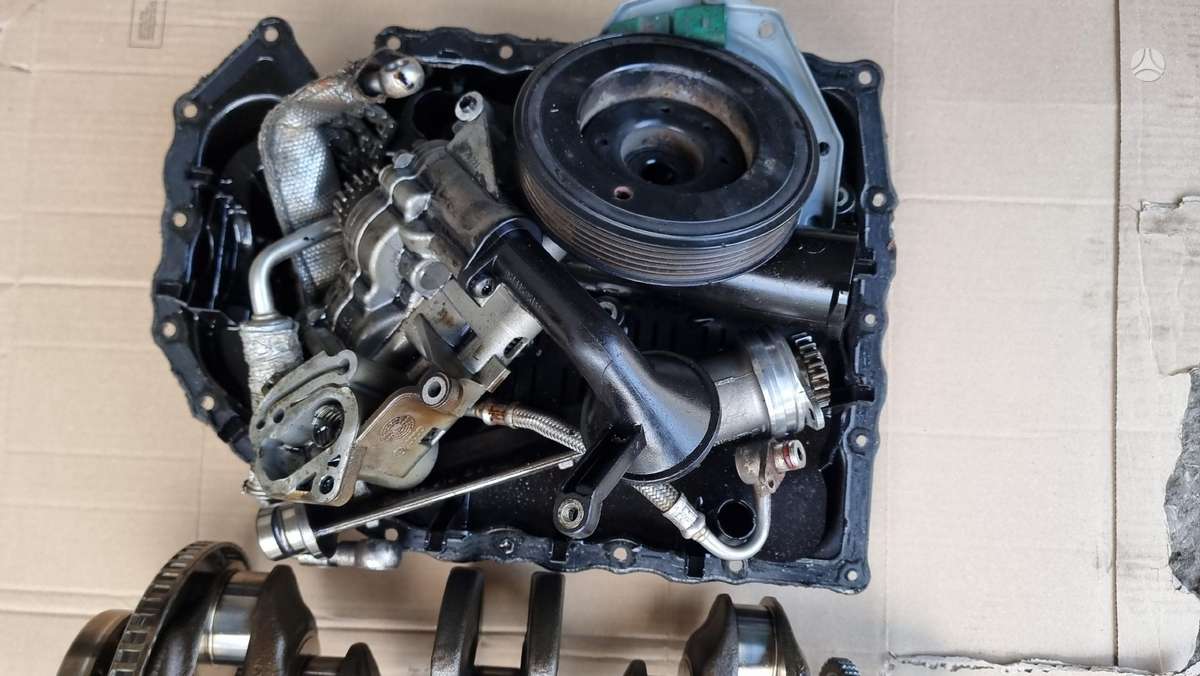 Audi A4, 06H145701L, crankshaft, pistons
