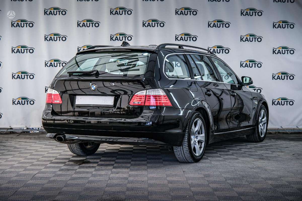 BMW 520, 2.0 l., wagon