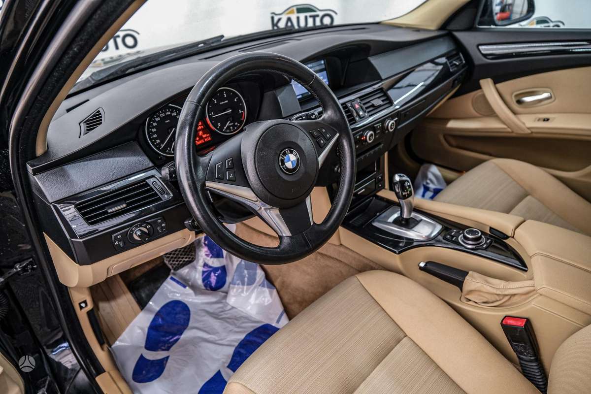BMW 520, 2.0 l., wagon