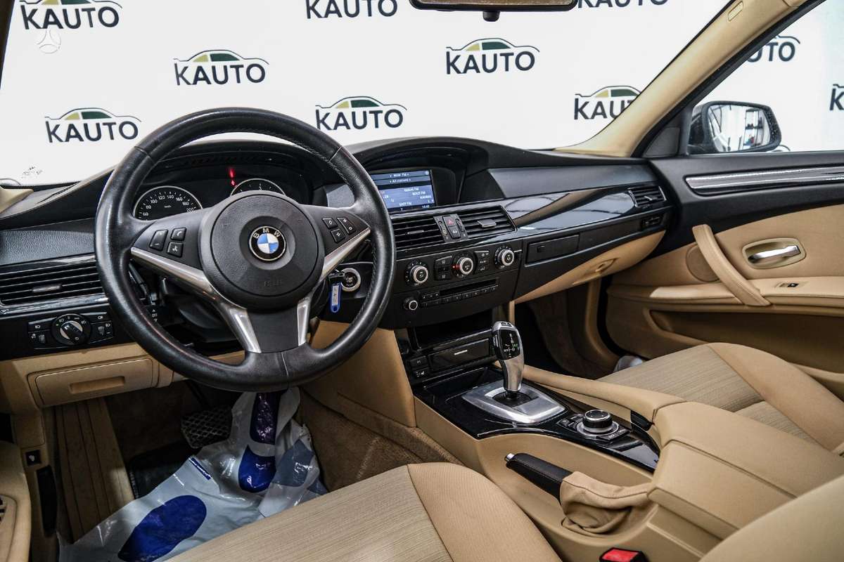 BMW 520, 2.0 l., wagon