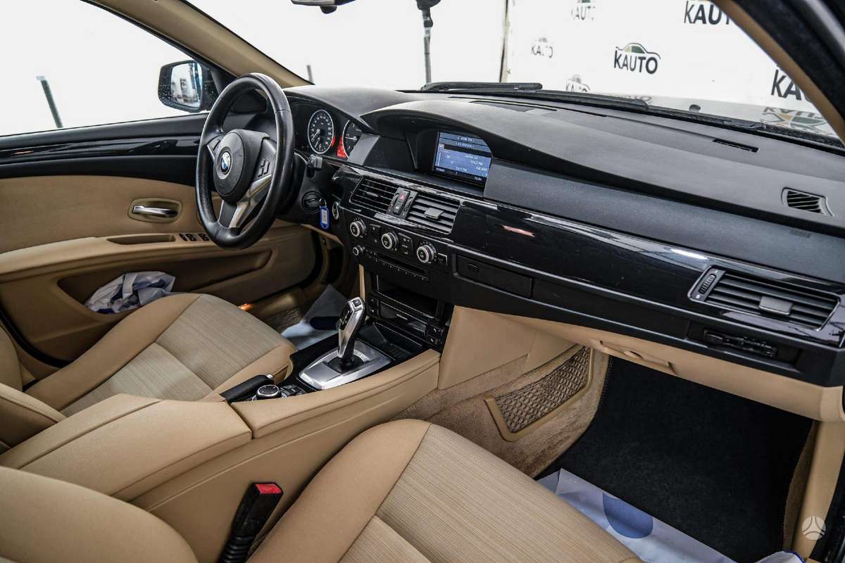 BMW 520, 2.0 l., wagon