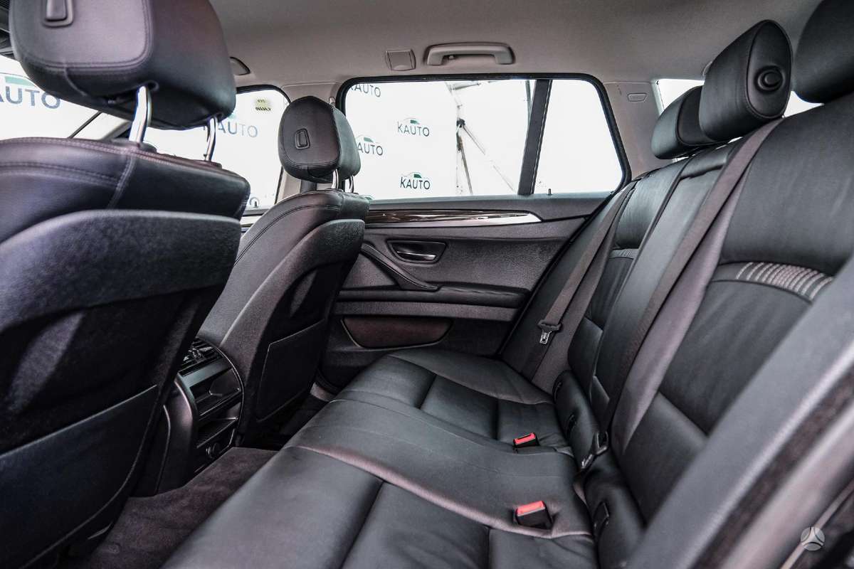 BMW 530, 3.0 l., wagon