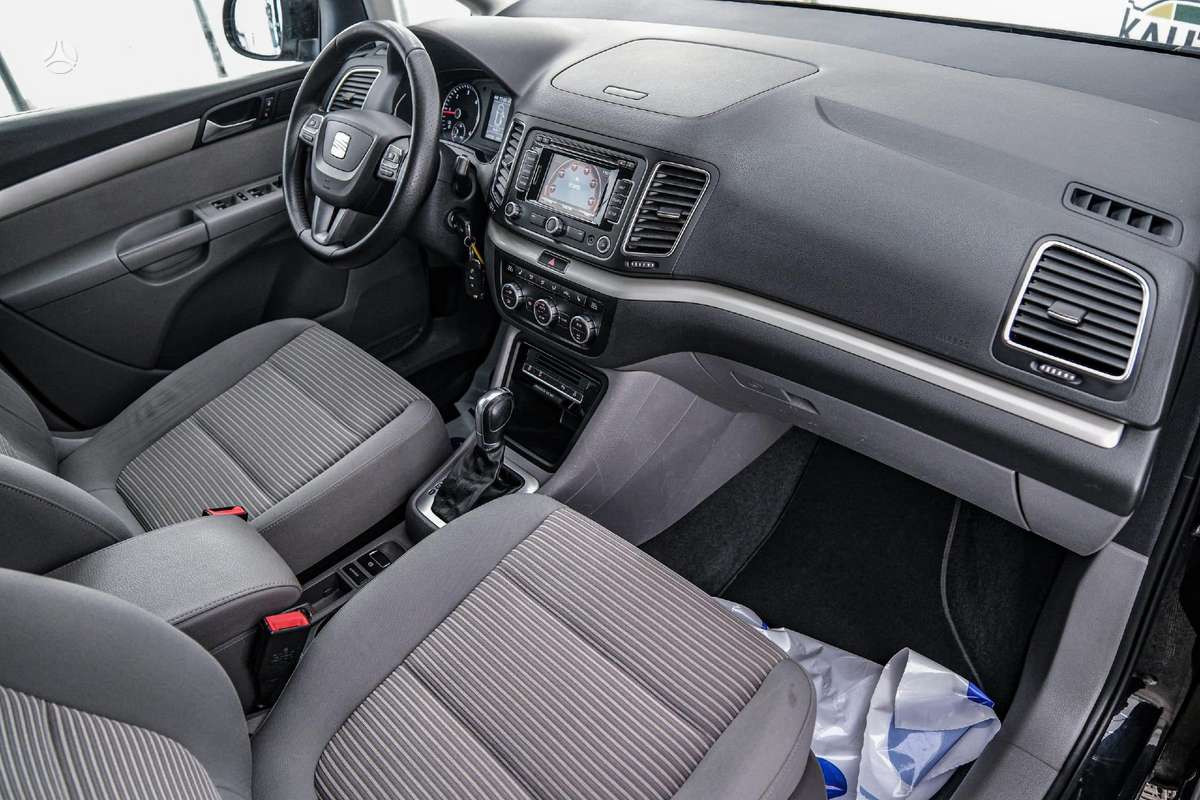 Seat Alhambra, 2.0 l., Минивэн