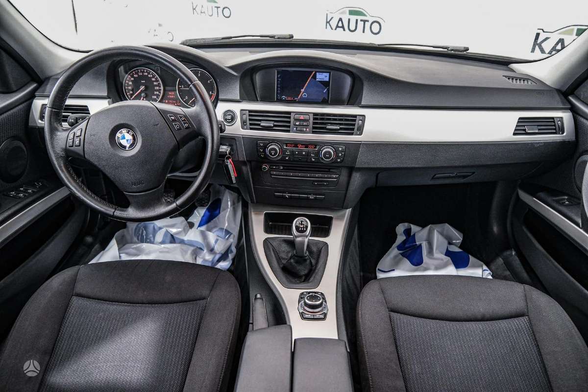 BMW 318, 2.0 l., wagon
