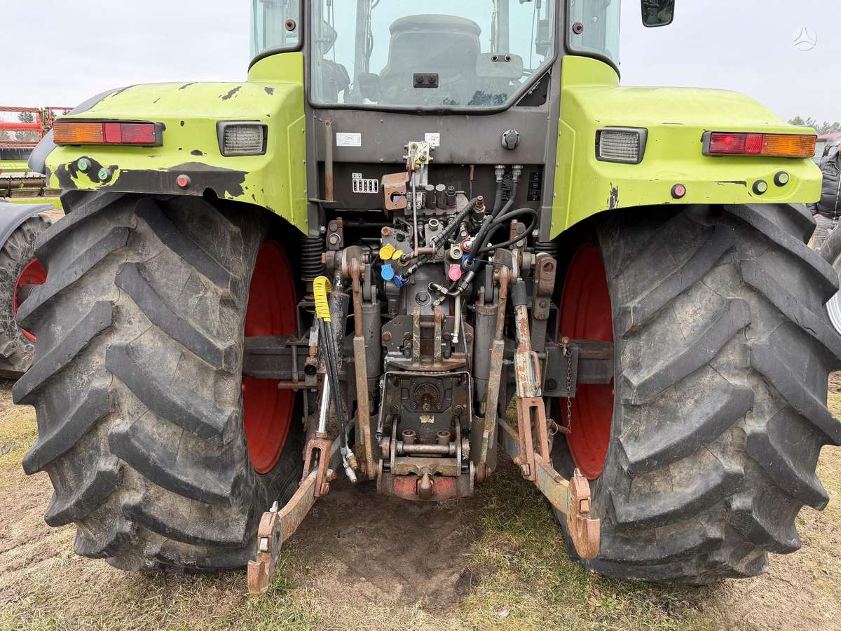Claas ARES 657, traktoriai