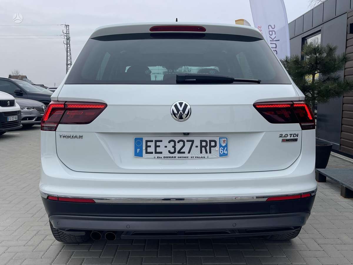Volkswagen Tiguan - 5