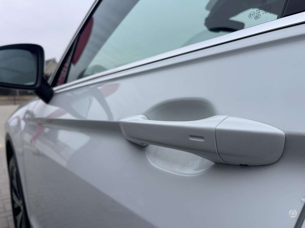 Volkswagen Tiguan - 8