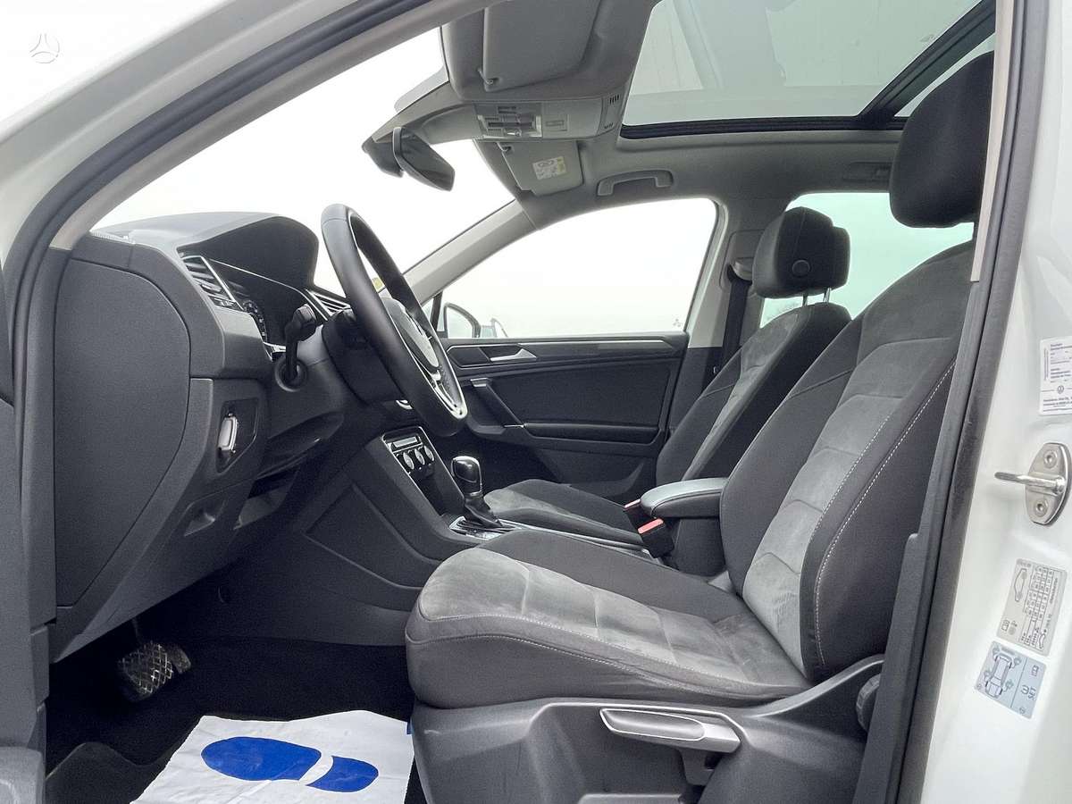 Volkswagen Tiguan - 12
