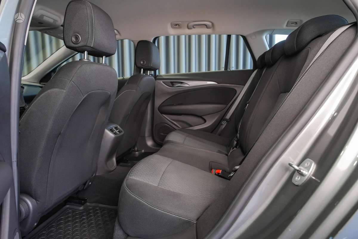 Opel Insignia, 1.6 l., Универсал