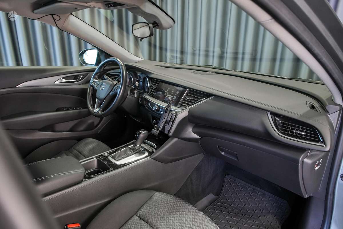 Opel Insignia, 1.6 l., Универсал