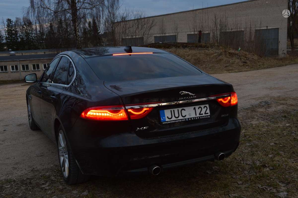 Jaguar XF, 3.0 l., Седан