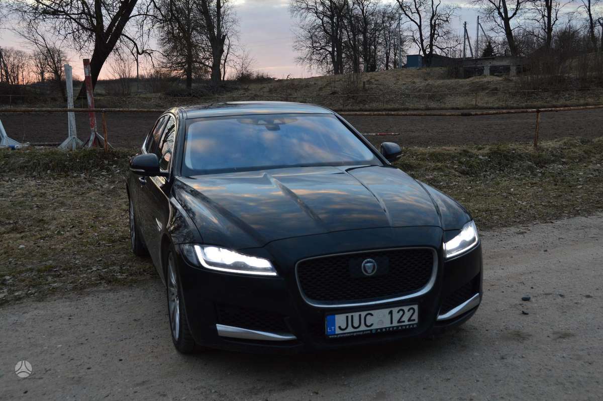 Jaguar XF, 3.0 l., Седан