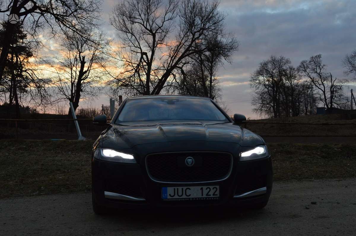 Jaguar XF, 3.0 l., Седан