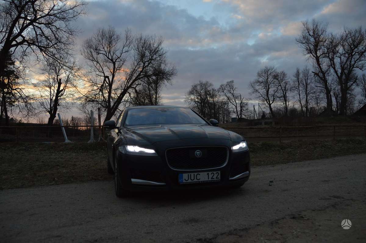 Jaguar XF, 3.0 l., Седан