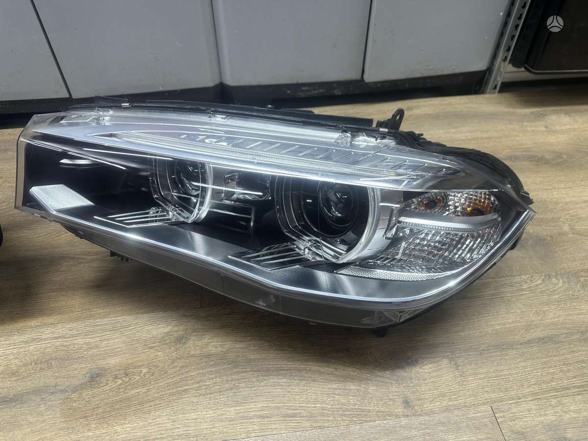 BMW X5 žibintai