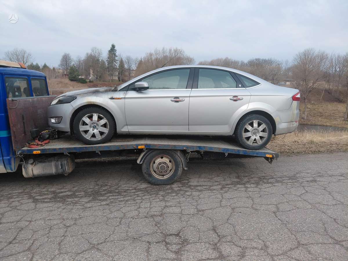 Ford Mondeo, Ggg, Variklis deze geri