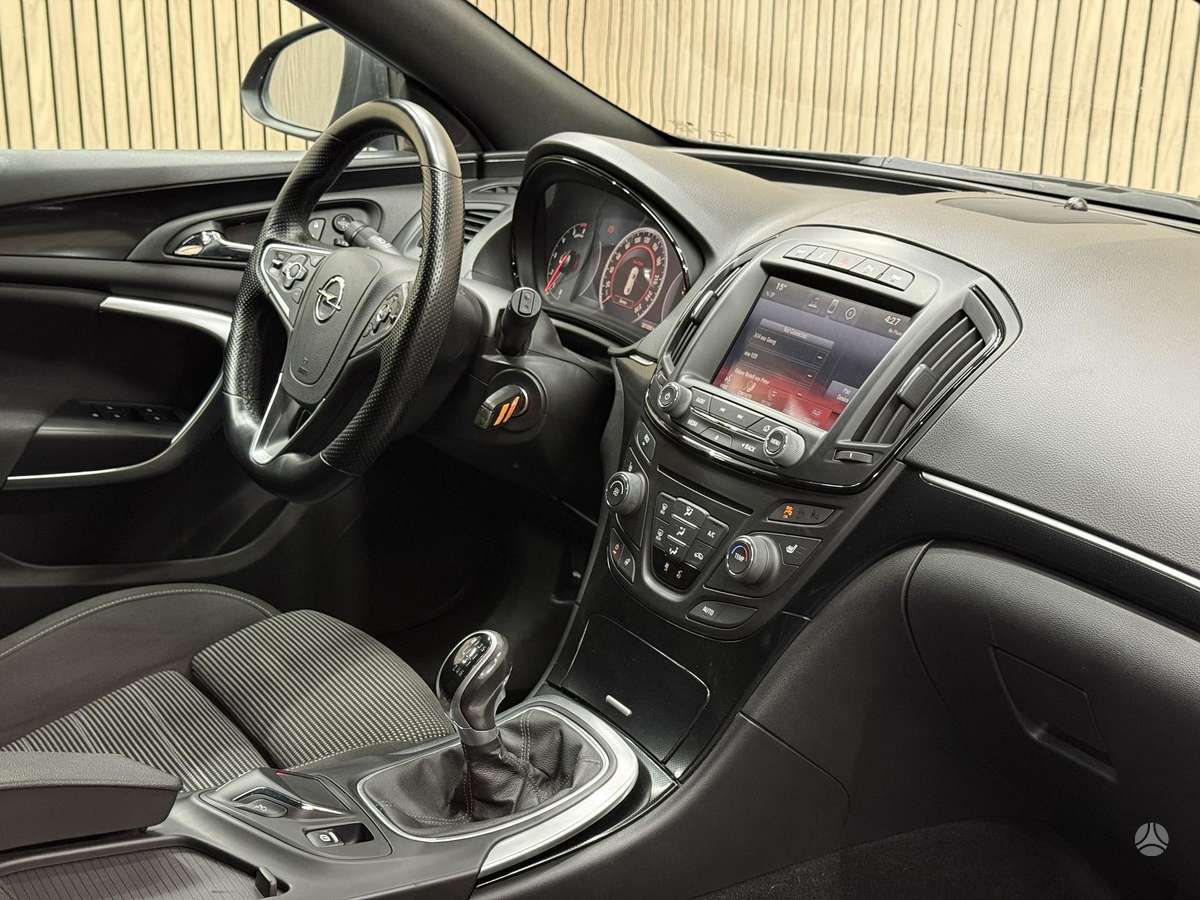 Opel Insignia, 2.0 l., Универсал