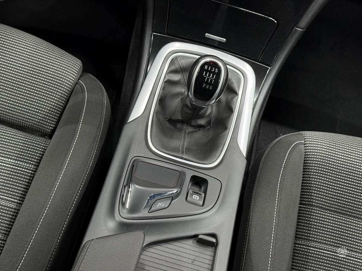 Opel Insignia, 2.0 l., Универсал