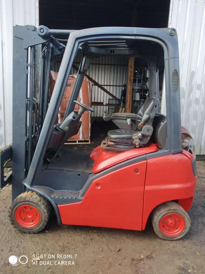 Linde H16, forklifts