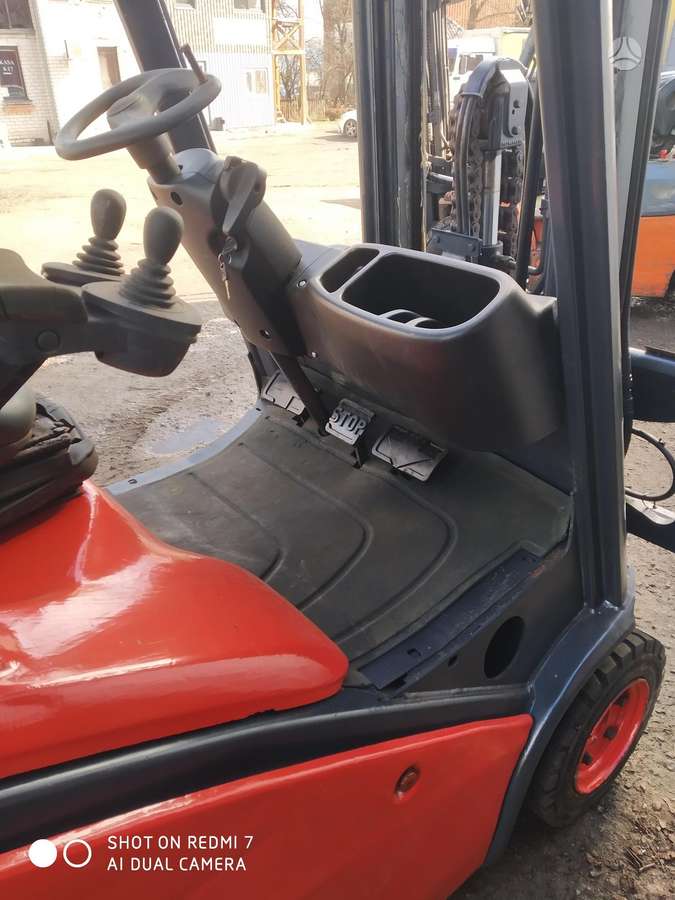 Linde H16, forklifts