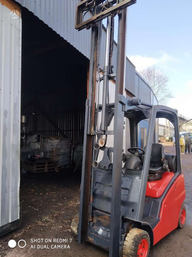 Linde H16, forklifts