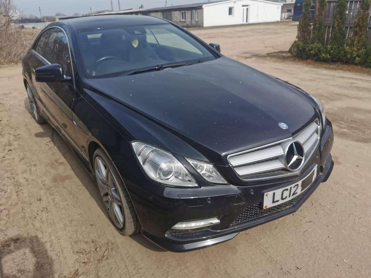 Mercedes-Benz E250