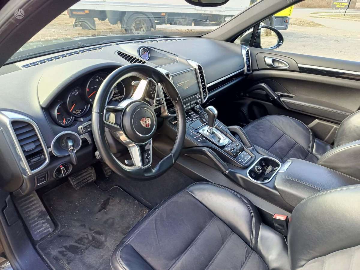 Porsche Cayenne, 3.6 l., off-road / crossover