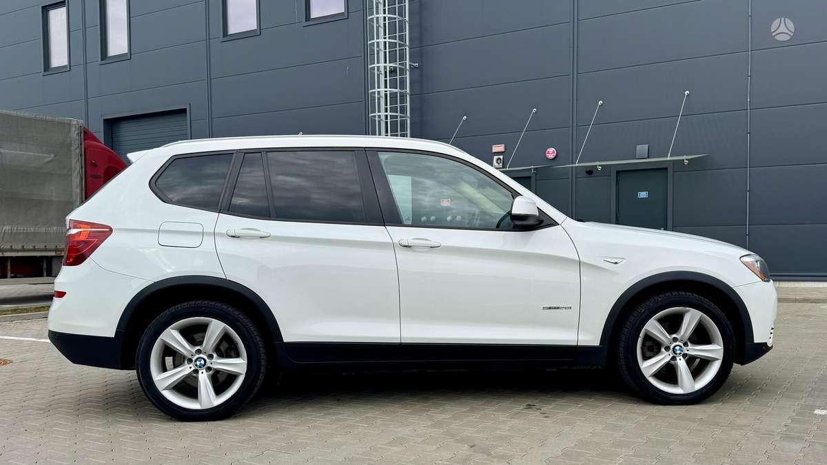 BMW X3, 2.0 l., off-road / crossover
