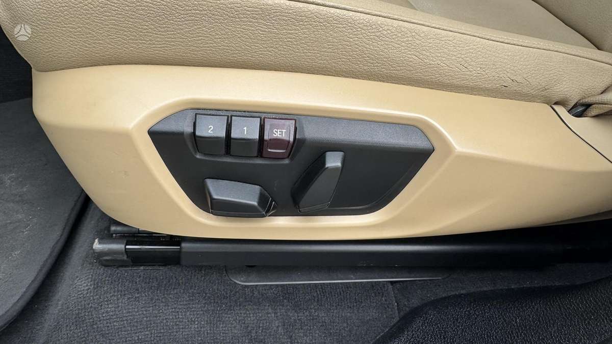 BMW X3, 2.0 l., off-road / crossover