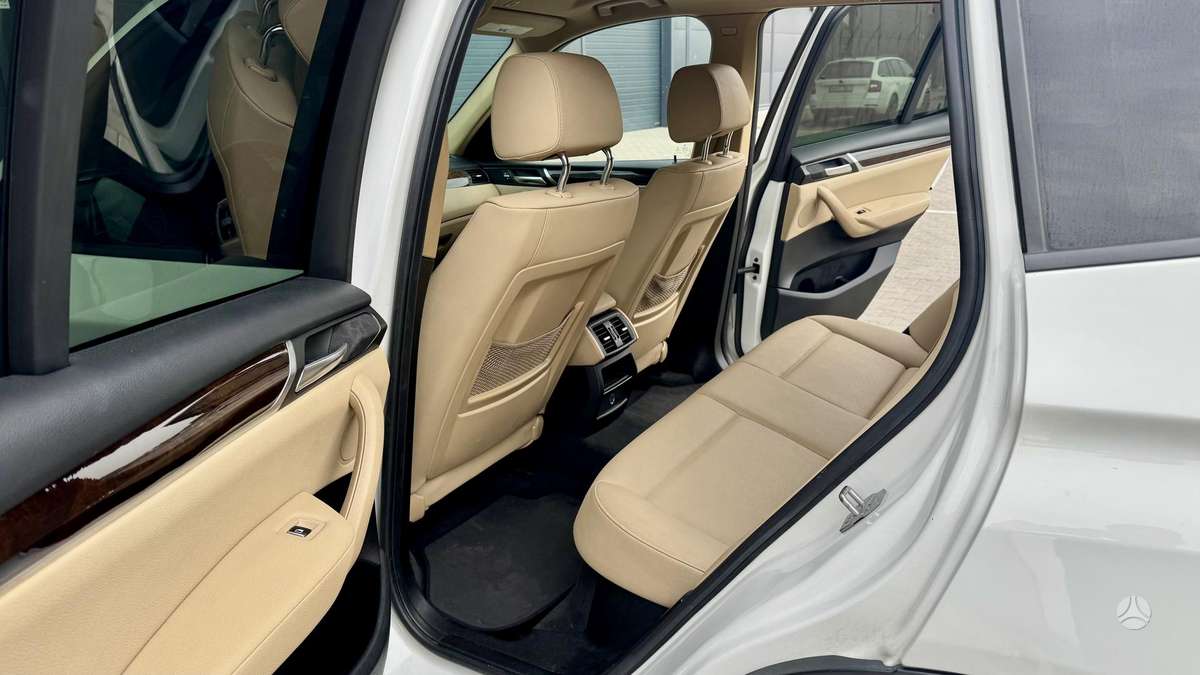 BMW X3, 2.0 l., off-road / crossover