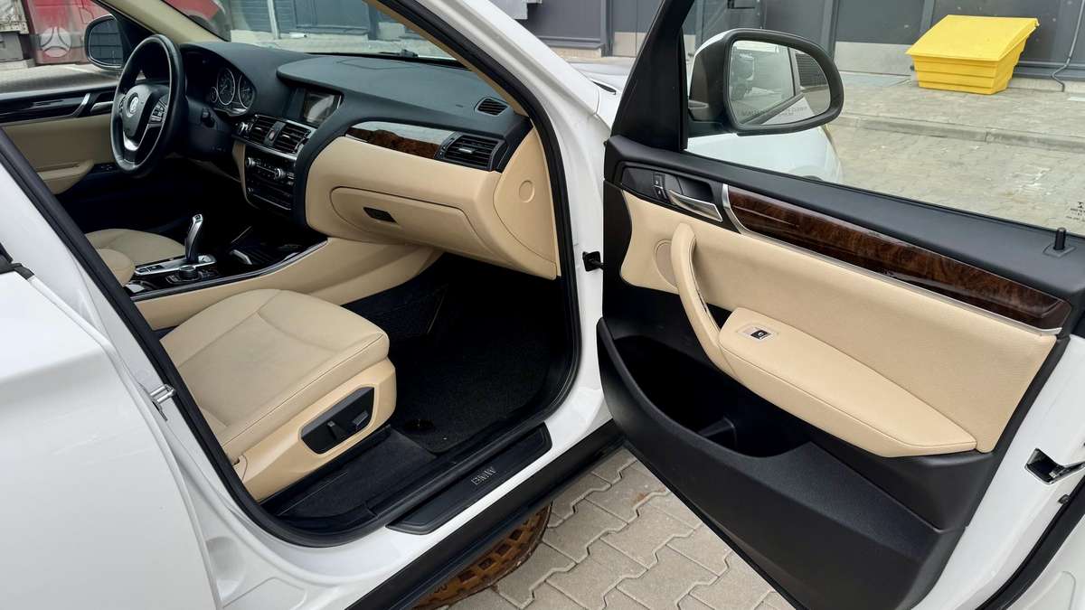 BMW X3, 2.0 l., off-road / crossover