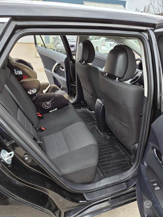 Toyota Avensis, 2.2 l., Универсал