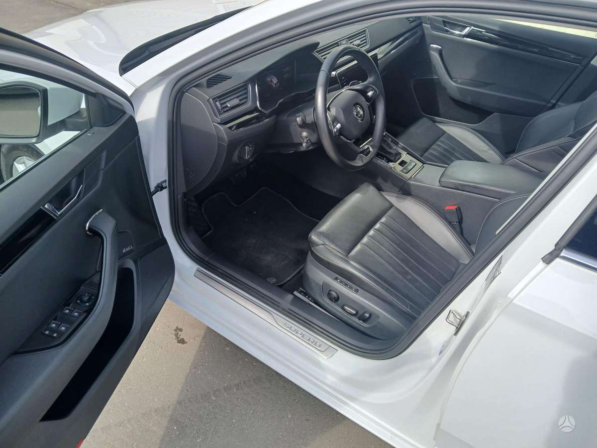 Škoda Superb - 12