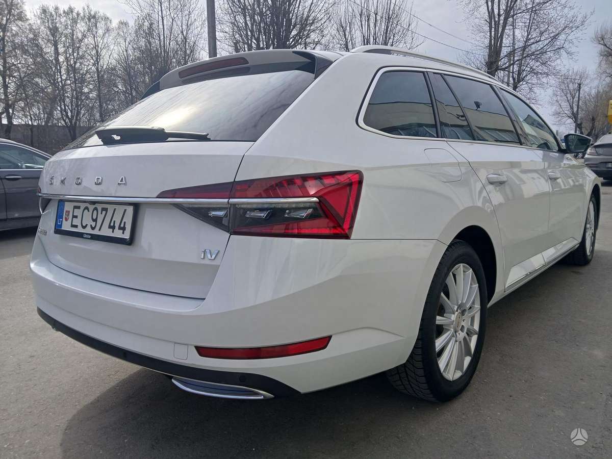 Škoda Superb - 8