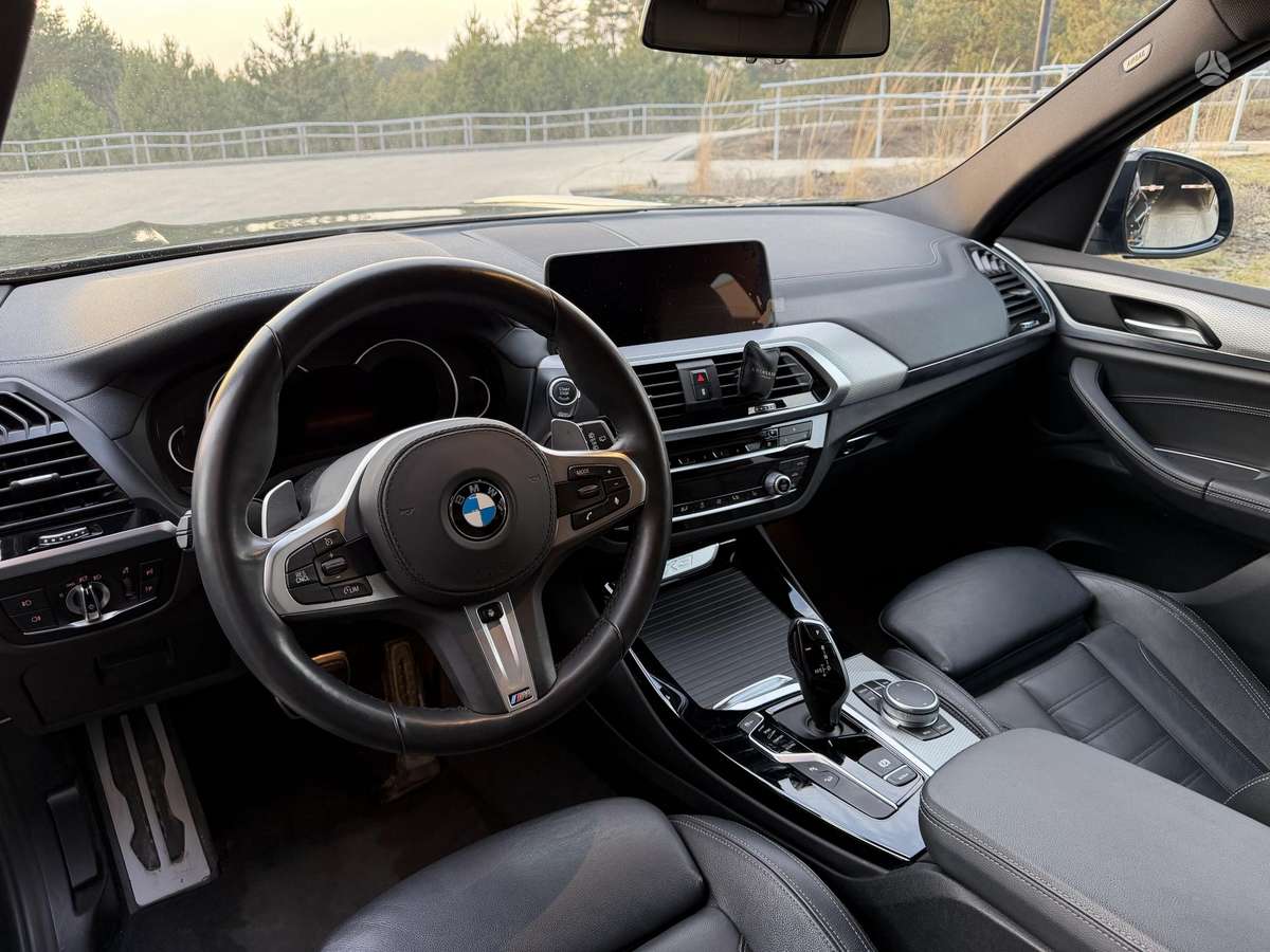 BMW X3, 2.0 l., off-road / crossover