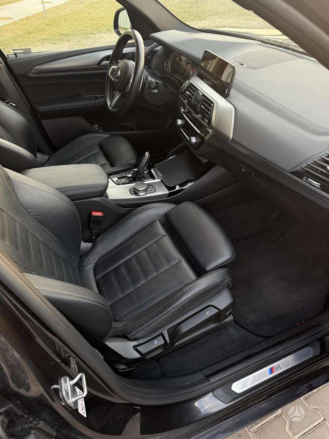 BMW X3, 2.0 l., off-road / crossover
