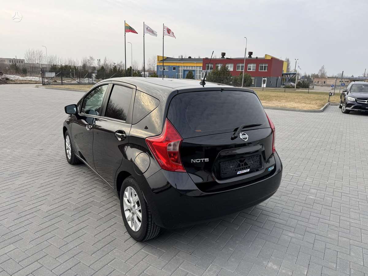 Nissan Note, 1.5 l., Хэтчбек