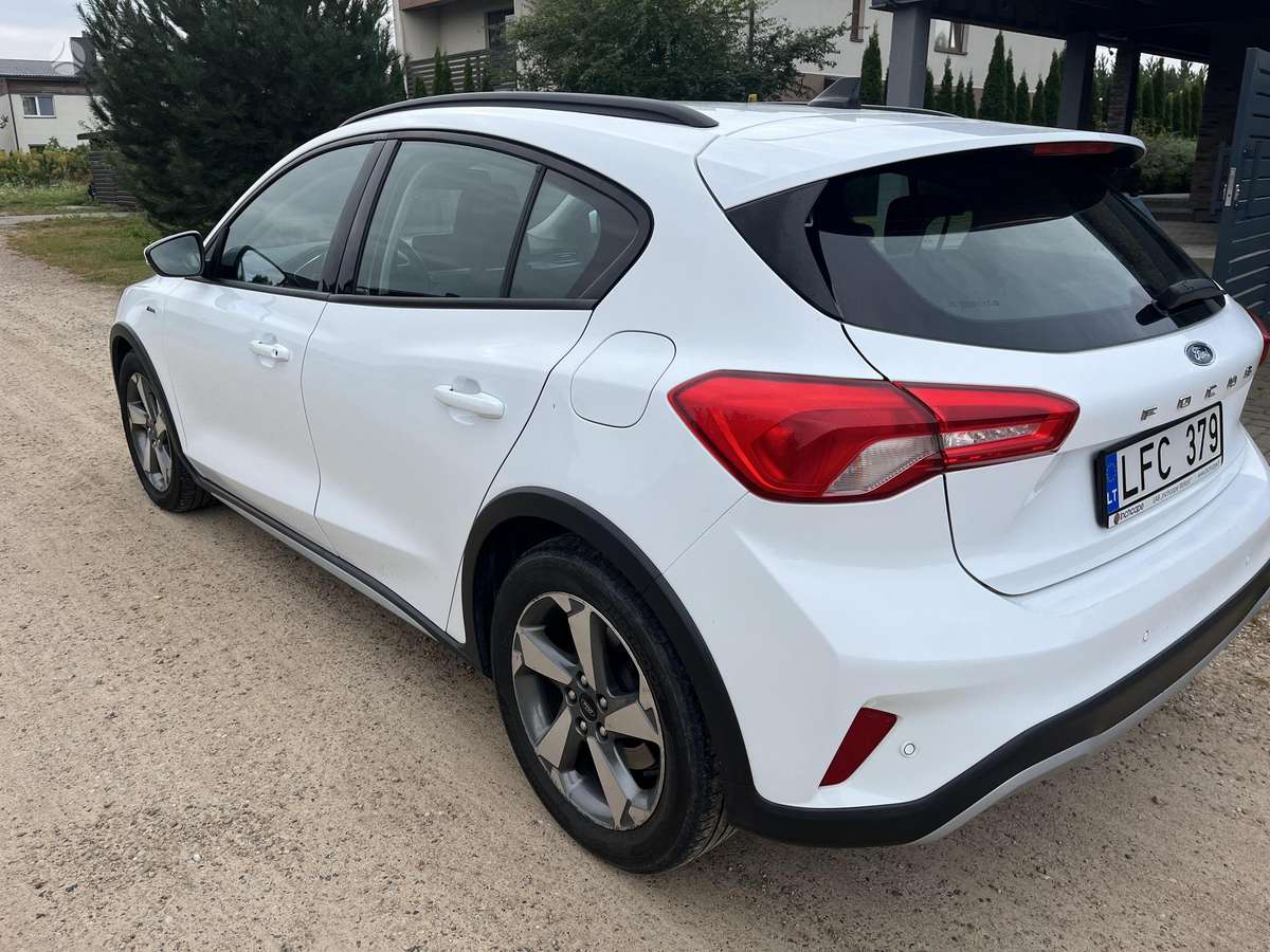 Ford Focus, 1.0 l., Хэтчбек