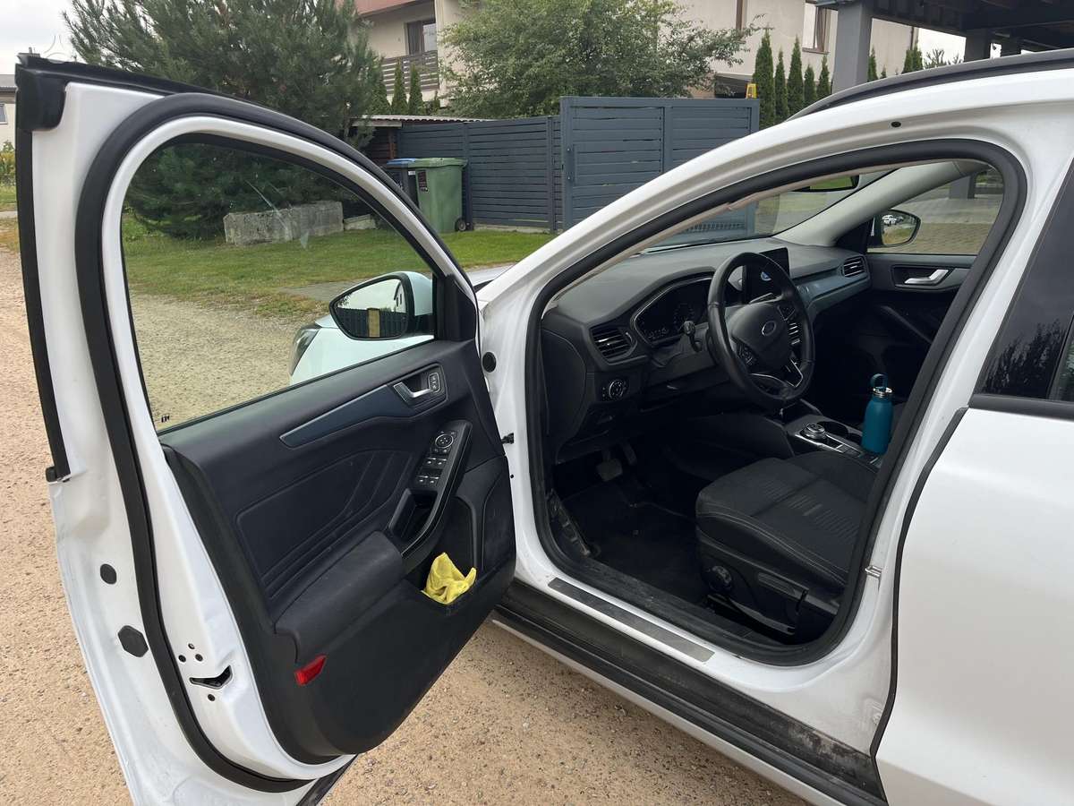 Ford Focus, 1.0 l., Хэтчбек